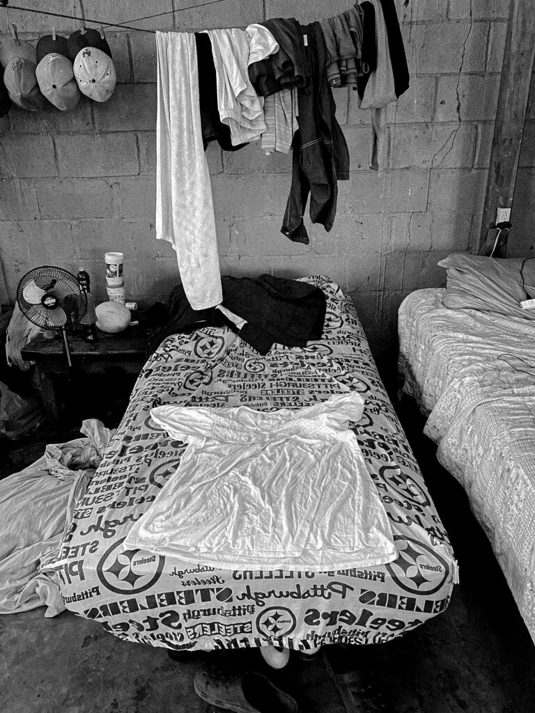 Una de las camas del centro OASIS. En ella murió Christian, uno de los internos, en 2021.